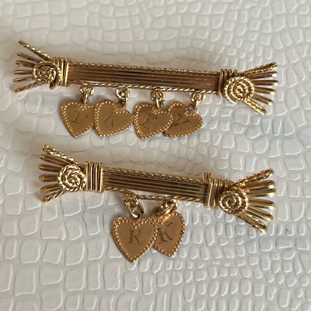 Two Solid 14k Gold Wire Heart Brooch 7.30g